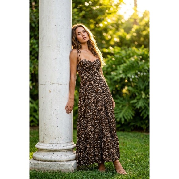 Petal & Pup Dresses & Skirts - Petal & Pup Ayana Leopard Print Fit & Flare Midi Dress Size L